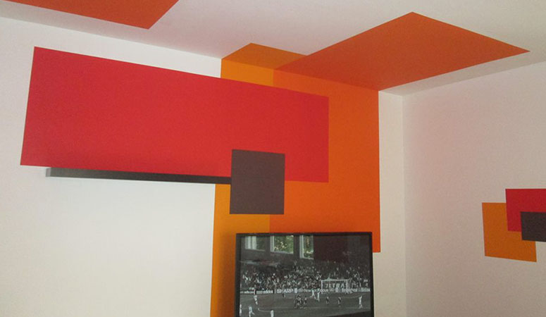 Stanza con forme geometriche