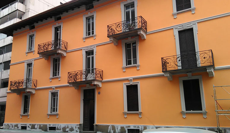 Casa arancione